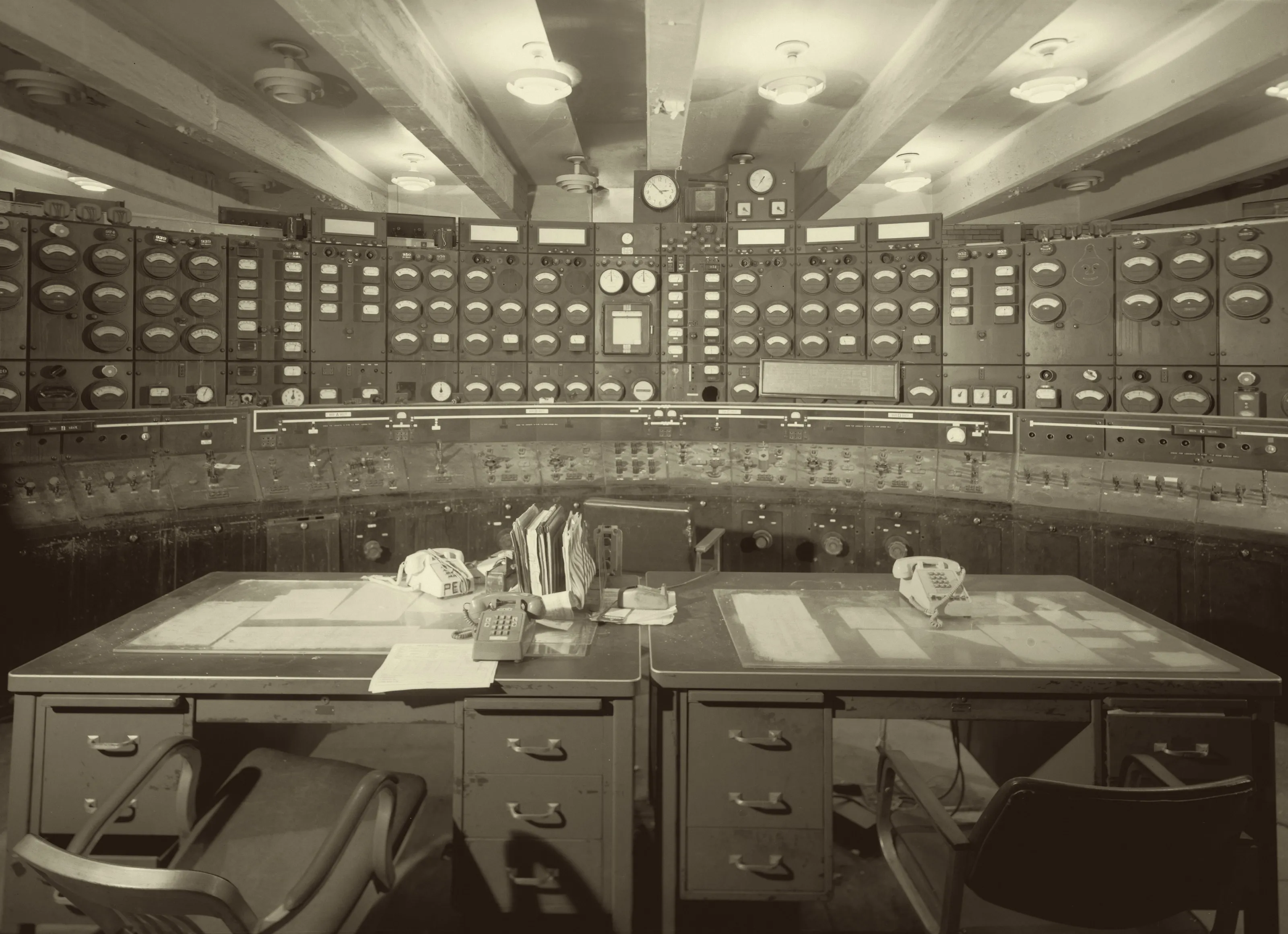 Switch house control room, Chester Station, Delaware County Electric Company, Chester, Pennsylvania, 1997